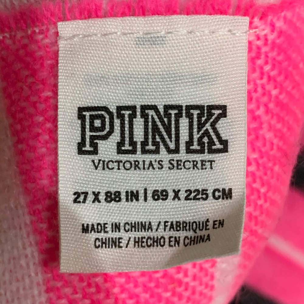 VS pink over size scarf